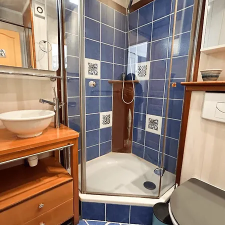 Renovated Duplex With Ac And 2 Terraces * غريمو